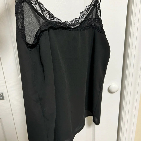 H&M Lace Trimmed Top Size 2 - Picture 6 of 7